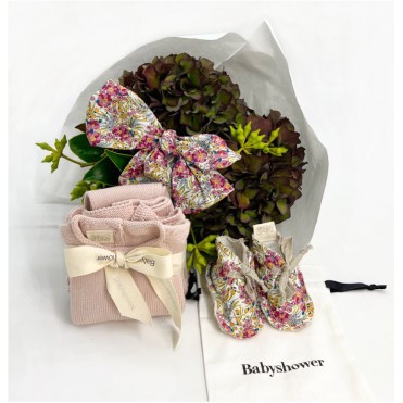 Canastilla bolsa y porta pañales pack regalo bebe flores