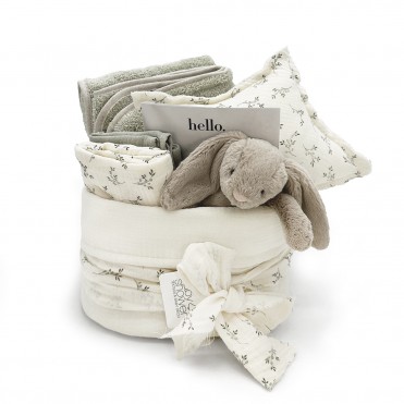 OLIVE BLOOM NAPPY GIFT BASKET