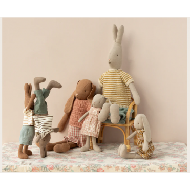MAILEG DRESSED BROWN BUNNY
