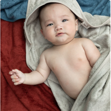 BAMBOO HOODED CAPE TIMBOO...