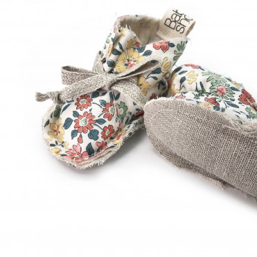 GREY POWDER BOOTIES