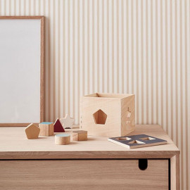STACKABLE WOODEN CUBES